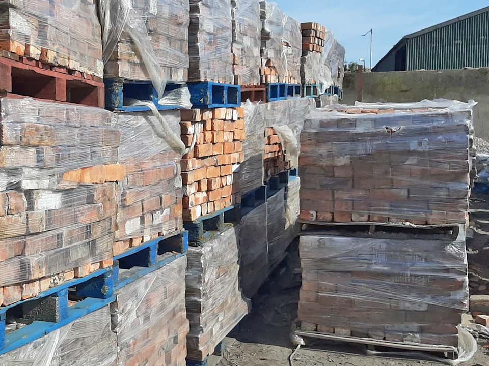 Brick 4 - Yorkstone Dealer Brick 4