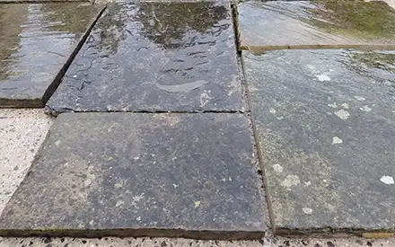 25 to 45 mm Reclaimed Yorkstone Paving